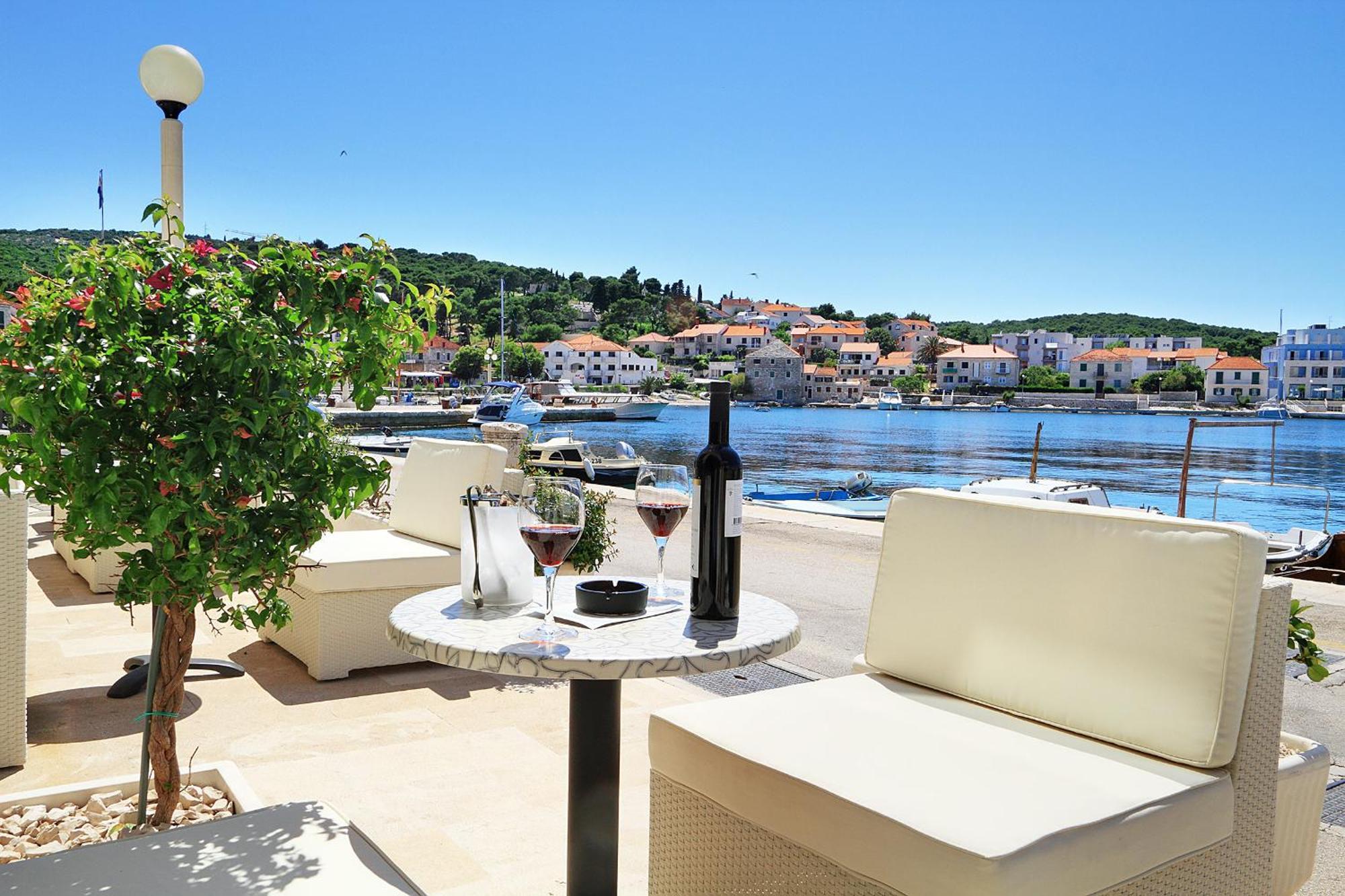 Hotel Vrilo - Adults Only Постира Екстериор снимка